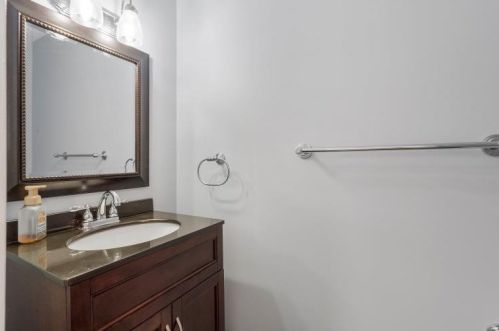 801 Chelsea Dr, Imperial PA  15126-9298 exterior