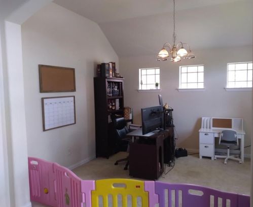 9915 Kendahlwood Ln, Tomball TX  77375-1020 exterior