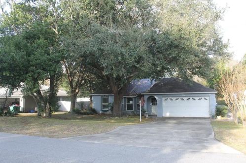 546 Antelope Dr, Deltona, FL 32725-3202