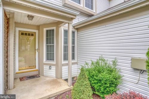 70 Lake Tahoe Cir, Bear, DE 19701-3802