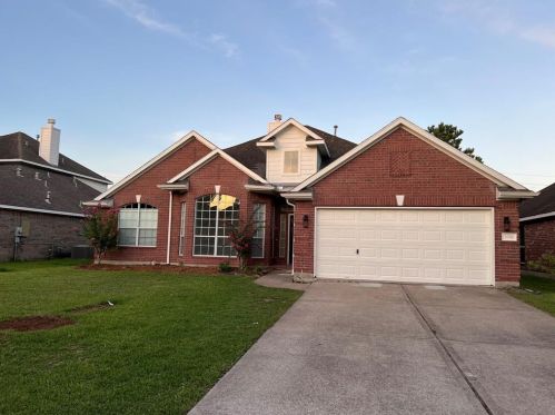 3351 Lakeway Ln, Pearland TX  77584-8413 exterior