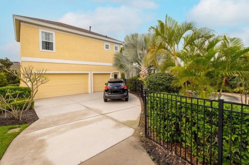 7308 Milestone Dr, Ruskin FL  33572-1740 exterior