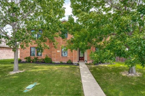 3018 Meadow Bluff Dr, St Paul, TX 75098-6403