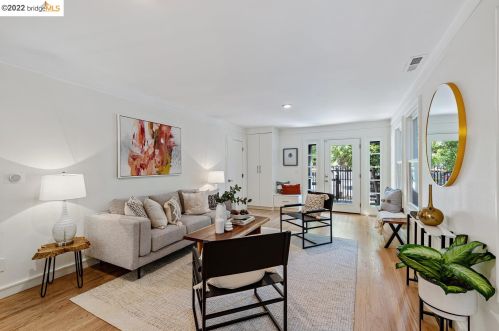 550 25th St, Oakland CA  94606-3336 exterior