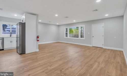 9 Snowflower Ln, Willingboro NJ  08046-1012 exterior