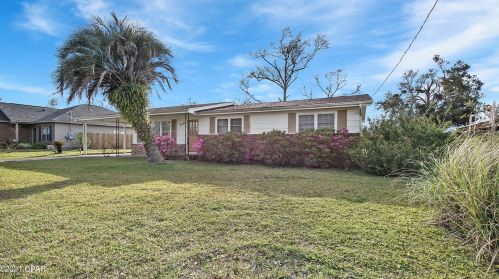 310 Indiana Ave, Lynn Haven FL  32444-1424 exterior