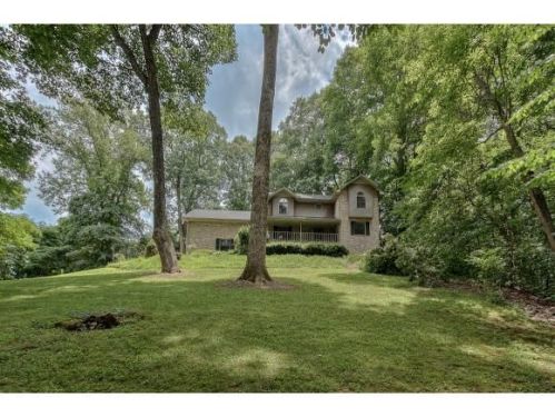 444 Eric Ct, Blountville, TN 37617-4862