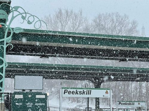 122 Northview Ct, Peekskill NY  10566-4439 exterior