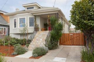 4126 Emerald St, Oakland, CA 94609-2603