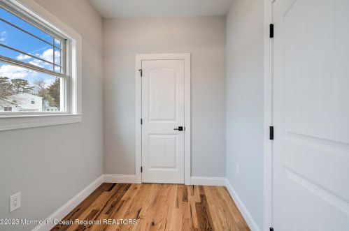 414 Seaward Pl, Lacey NJ  08731-2836 exterior