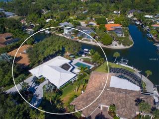 625 Tremont St, Sarasota, FL 34242-1211
