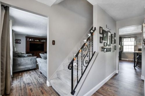 117 Gateshead Dr, Canonsburg, PA 15317-3101