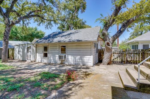 419 Mounts Ave, Denton TX  76201-4027 exterior