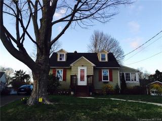 86 Kohary Dr, Milford CT  06460-4948 exterior