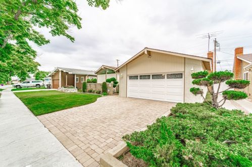 8265 Kinmount St, Long Beach, CA 90808-3330