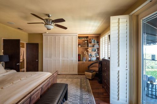 2562 Grandview St, San Diego CA 92110-1031 exterior