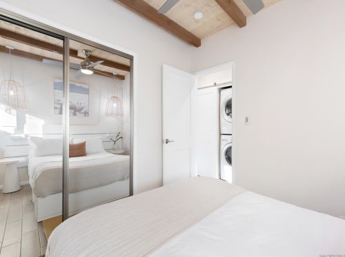 824 Anacapa Ct, San Diego CA  92109-8203 exterior