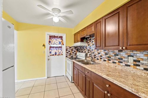 20 Desert Candle Cir, Lehigh Acres FL  33936-7361 exterior