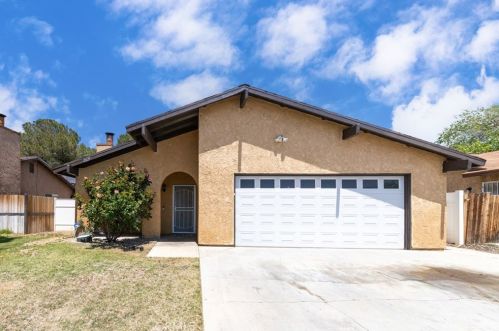 2829 Newgrove St, Lancaster, CA 93536-1426