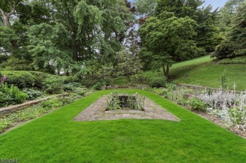 96 Undercliff Rd, Montclair NJ 07042-1718 exterior