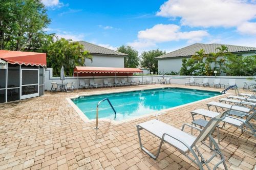11698 Briarwood Cir, Boynton Beach FL  33437-1909 exterior