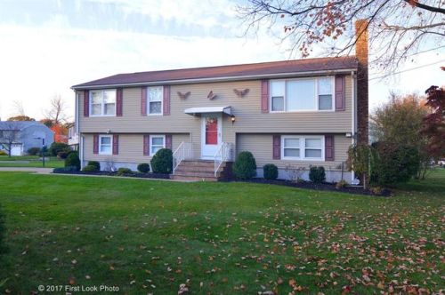 27 Salina Ave, Providence, RI 02919-2501