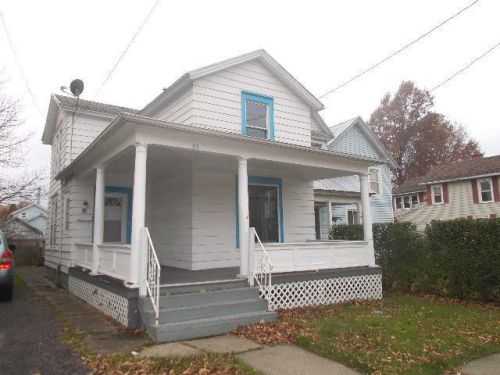 83 King St, Van Buren Bay, NY 14048-2703