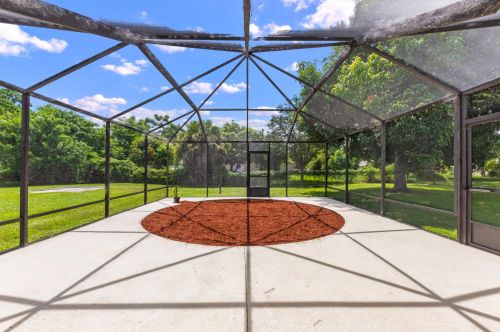 977 Sarto Ln, Fort Pierce FL  34953-2676 exterior