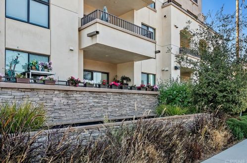 5015 Balboa Blvd, Van Nuys CA 91316-3424 exterior