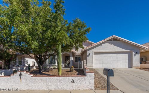 9068 Wild Eagle Ave, Tucson, AZ 85742-8756