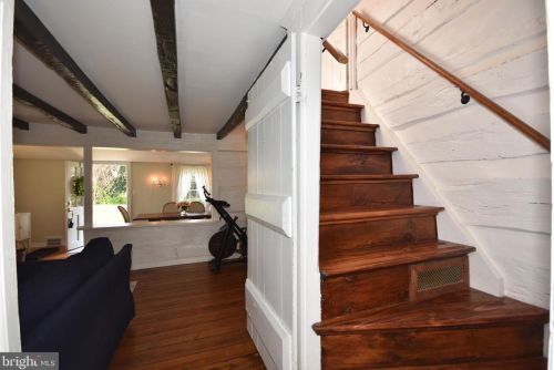 6745 Fayette St, Haymarket VA  20169-2916 exterior