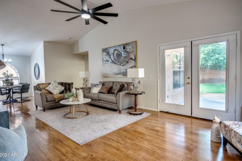 1872 Springfield Way, Chandler, AZ 85286-0960