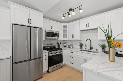 4633 Mount Armet Dr, San Diego CA  92117-4718 exterior