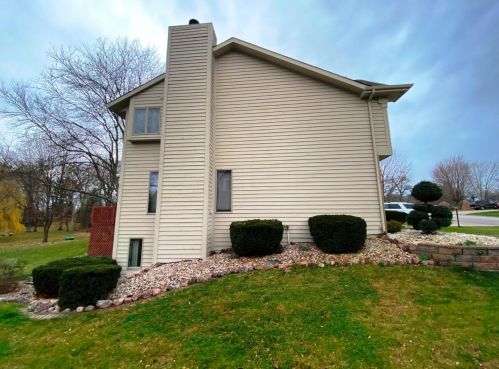 426 Forestwood Dr, Valpo, IN 46385-7742