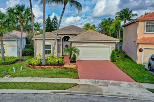 8641 Gold Cay, West Palm Beach, FL 33411-5542