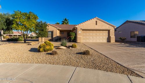17725 Sundown Ct, Sun City, AZ 85374-5661