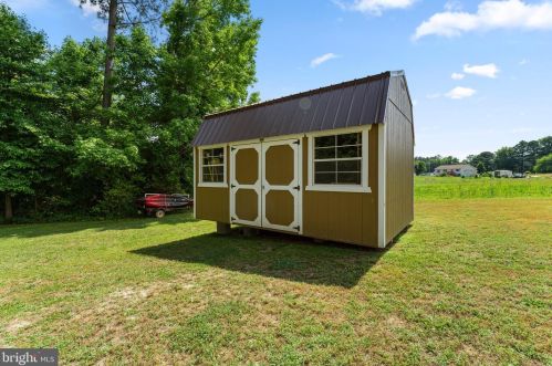 84 Cove Ln, Montross VA  22520-4026 exterior