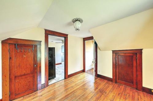 1990 New London Tpke, Coventry RI  02816-4404 exterior