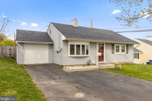247 Doone Rd, Fairless Hills PA  19030-2226 exterior