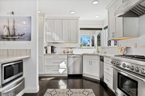 23317 Carlow Rd, Torrance CA  90505-4454 exterior