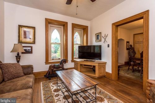 420 Highland Ave, Prospectville PA  19002-5813 exterior