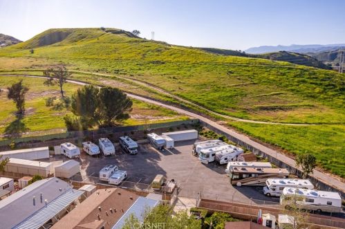 195 Tierra Rejada Rd, Simi Valley CA  93065-0821 exterior
