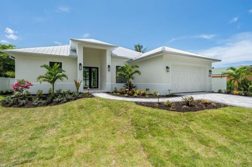 1208 Royal Palm Dr, Naples FL  34103-4823 exterior