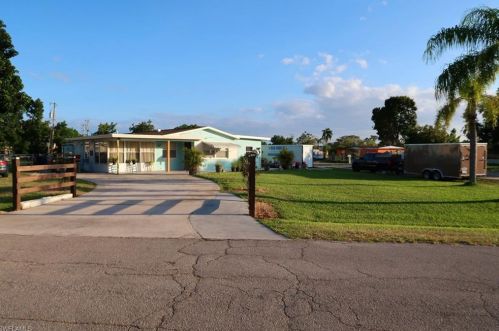10 Jersey Rd, Lehigh Acres, FL 33936-6328