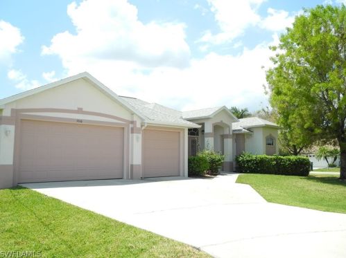3016 5th Pl, Cape Coral, FL 33904-3411