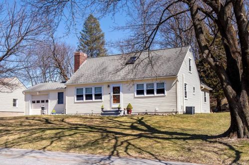 13 Galloway Hts, Warwick, NY 10990-1813