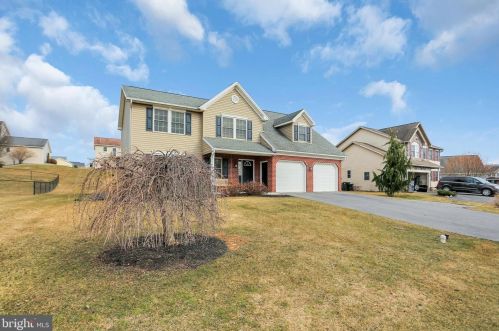 60 Independence Dr, Lees Cross Roads PA  17257-8225 exterior