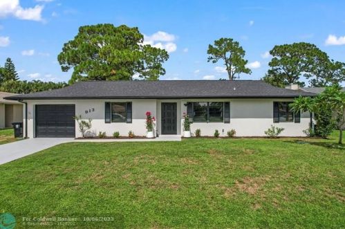 913 Bayfront Ave, Fort Pierce, FL 34983-3911