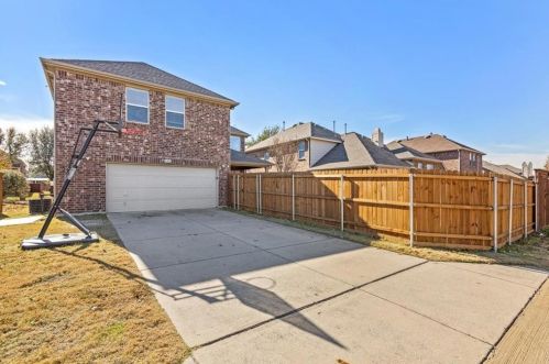 11492 Snyder Dr, Frisco, TX 75035-8887