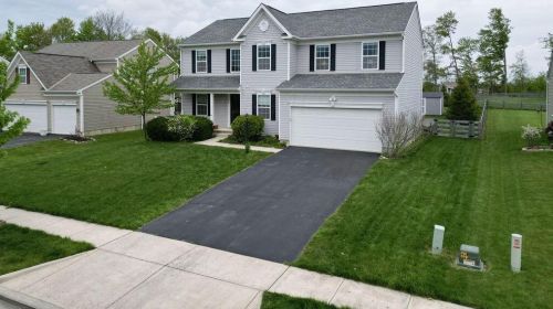 232 Weeping Willow Run Dr, Johnstown, OH 43031-1376